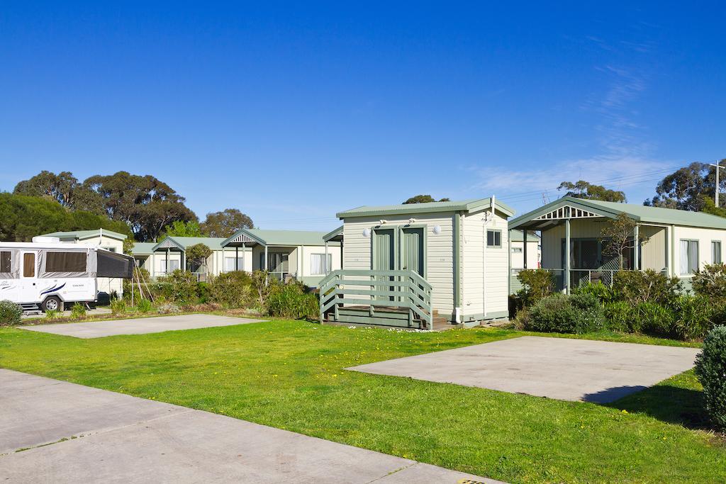 Sandhurst Motel Carrum Downs Exterior photo