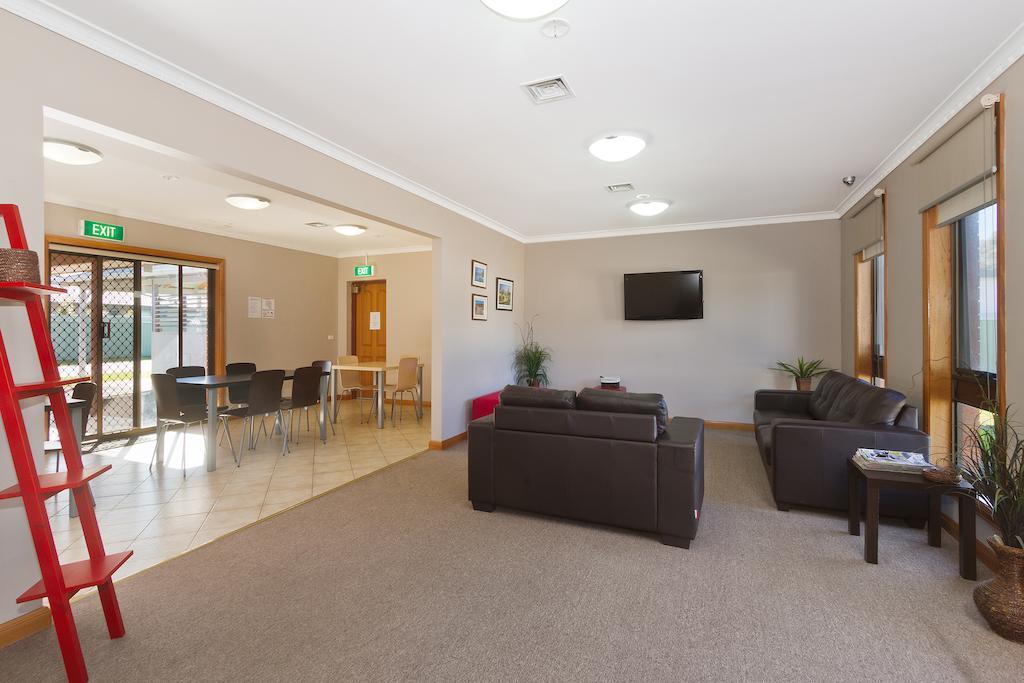 Sandhurst Motel Carrum Downs Exterior photo